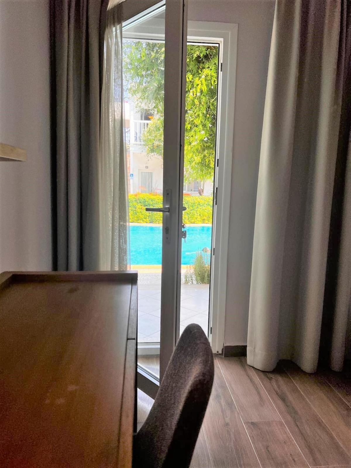 Hotel Gümüşlük Quarto foto