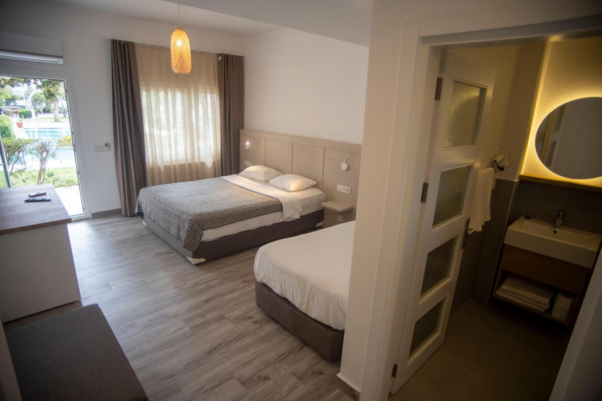 Hotel Gümüşlük Quarto foto